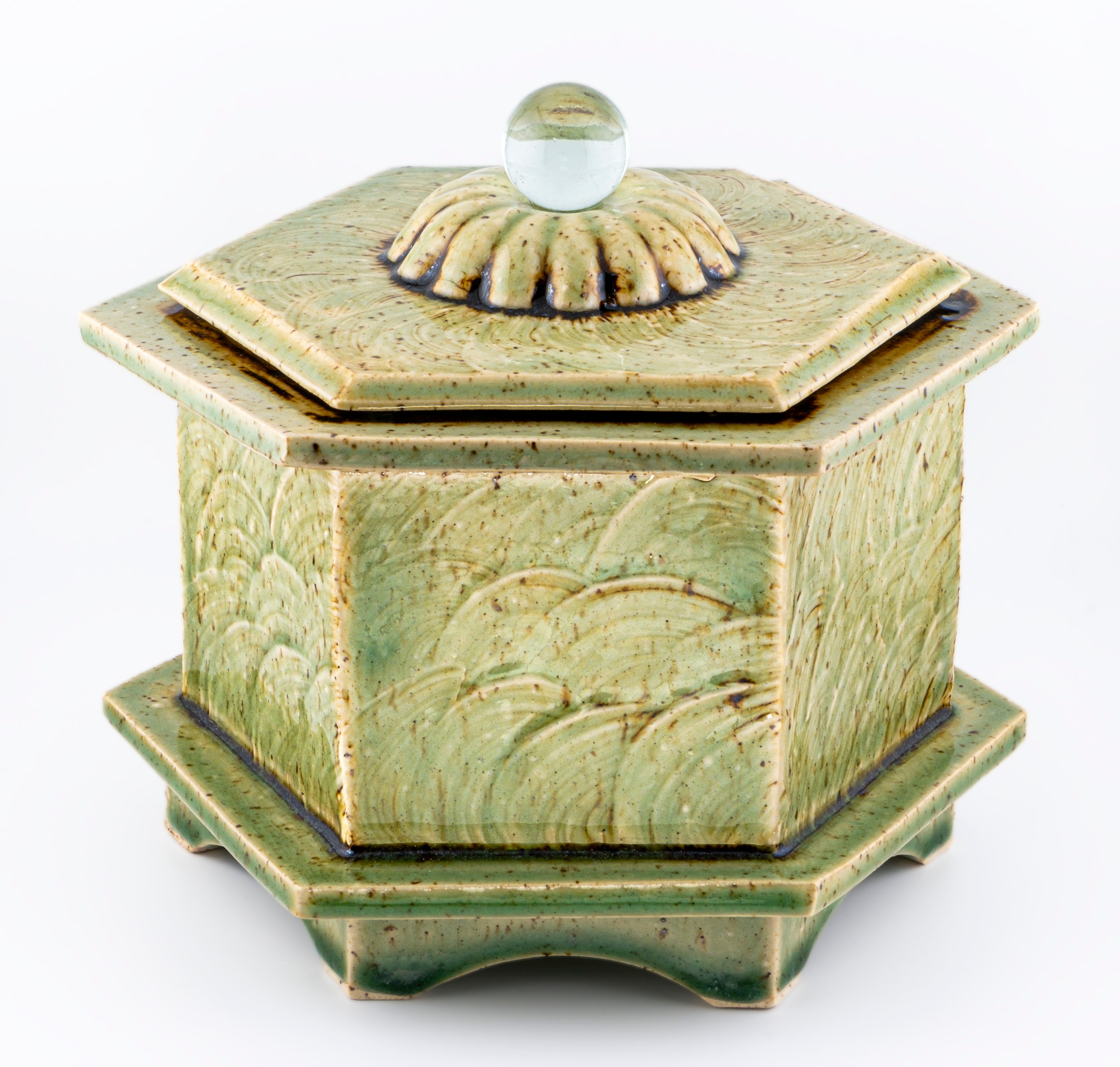 Weger, Elisabeth "Hexagon Lidded Box 18"